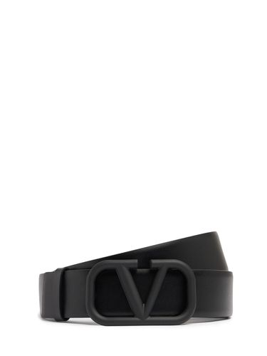 Cm V Buckle Leather Belt - VALENTINO GARAVANI - Modalova