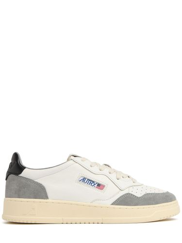 Medalist Low Sneakers - AUTRY - Modalova