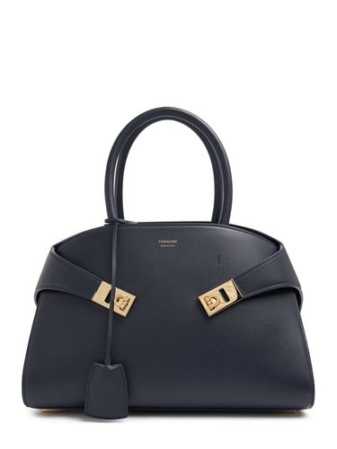 Small Hug Leather Tote Bag - FERRAGAMO - Modalova