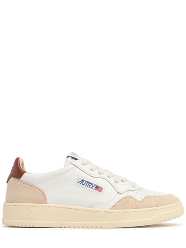 Medalist Low Sneakers - AUTRY - Modalova