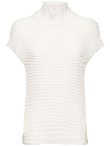 Wooly Pleated Short Sleeve Turtleneck - ISSEY MIYAKE - Modalova