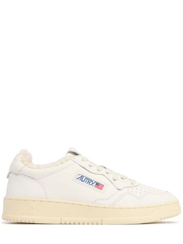 Medalist Low Sneakers - AUTRY - Modalova