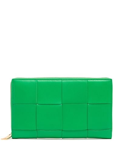 Cassette Leather Zip Around Wallet - BOTTEGA VENETA - Modalova