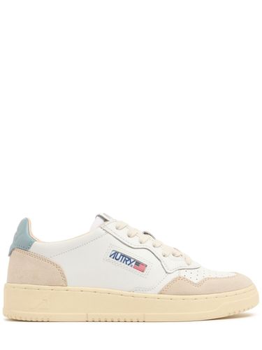 Medalist Low Sneakers - AUTRY - Modalova