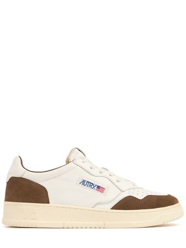 Medalist Low Sneakers - AUTRY - Modalova