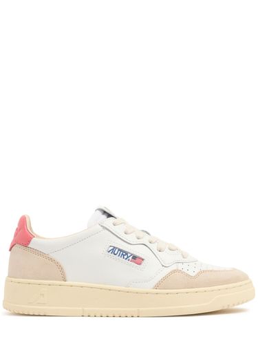 Medalist Low Sneakers - AUTRY - Modalova