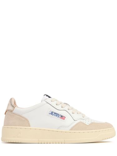 Medalist Low Sneakers - AUTRY - Modalova