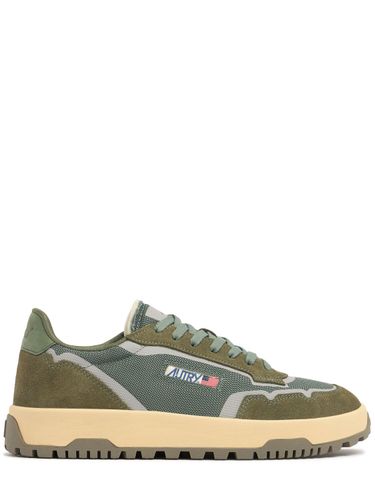 Wildpace Low Sneakers - AUTRY - Modalova