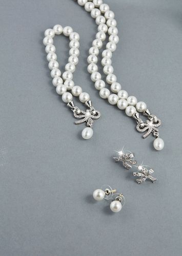 Perlenketten-Set - cremeweiß / silberfarben - Gr. Einheitsgröße von Fashion - Goldner - Modalova