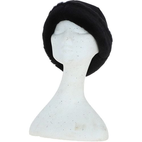 Fenland Ladies Sheepskin Bennie Hat: DB 034 Black M/L - Ashwood Handbags - Modalova