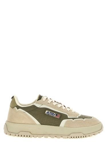 Nylon Low Top Men's Sneakers - Autry - Modalova