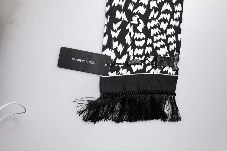 Black White Patterned Fringes Shawl Women's Scarf (Pre-Owned) - Dolce & Gabbana - Modalova