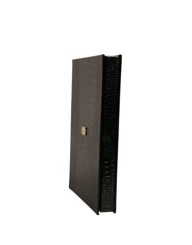 Elegant Leather Logo Plaque Holder Catalogue Men's Case - Dolce & Gabbana - Modalova