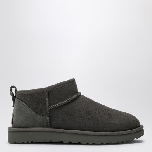 Classic Ultra Mini grey boot - UGG - Modalova