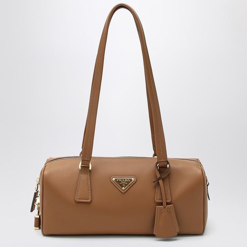 Medium caramel-coloured leather bowling bag - Prada - Modalova