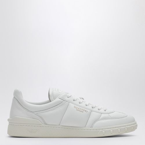 Low Top Upvillage leather trainer - Valentino Garavani - Modalova