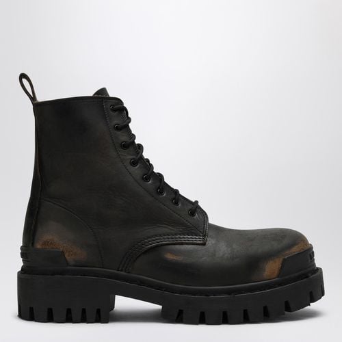 Brown lace-up boot with worn effect - Balenciaga - Modalova