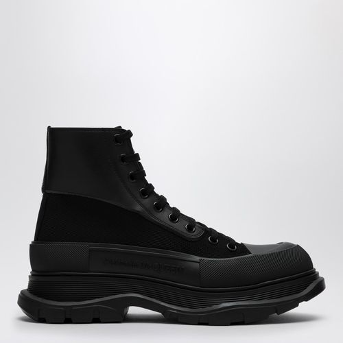 Black canvas Tread Slick boots - Alexander McQueen - Modalova