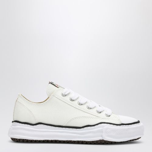 Weißer Sneaker Peterson Low aus Canvas - Maison MIHARA YASUHIRO - Modalova