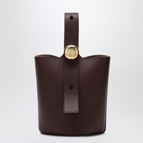 Dark calfskin Pebble Bucket small bag - Loewe - Modalova