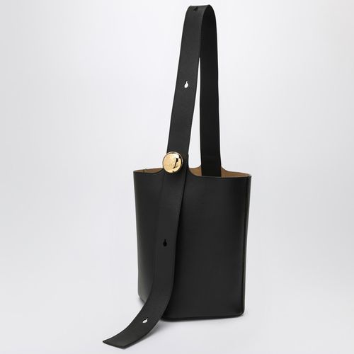 Calfskin Pebble Bucket medium bag - Loewe - Modalova