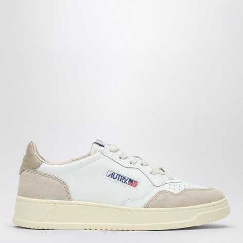 Medalist sneakers in /beige leather - AUTRY - Modalova