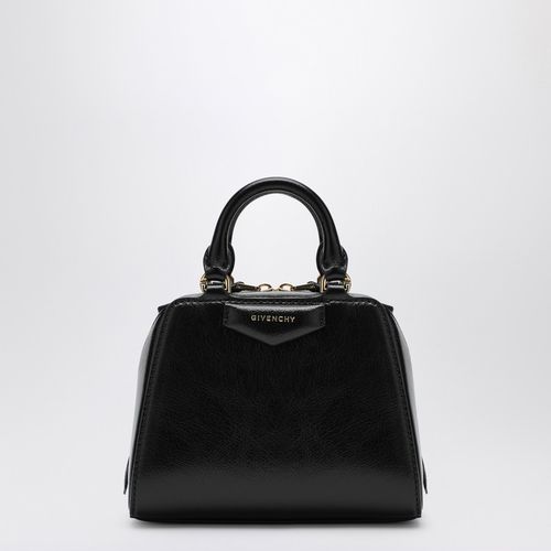 Black Antigona Cube nano bag - Givenchy - Modalova