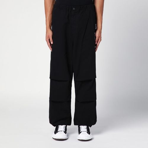 Black Parachute Trousers - Maison MIHARA YASUHIRO - Modalova