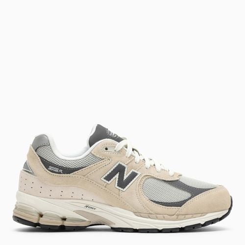 Low M2002R Sandstone sneakers - New Balance - Modalova