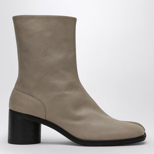 Greige Tabi ankle boot - Maison Margiela - Modalova