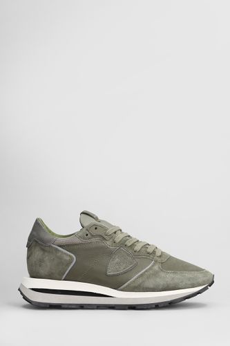 Tropez Haute Low Sneakers In Green Suede And Leather - Philippe Model - Modalova