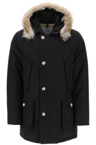 Arctic Parka With Coyote Fur - Woolrich - Modalova