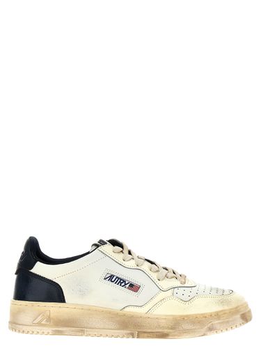 Medalist Low Super Vintage Sneakers - Autry - Modalova