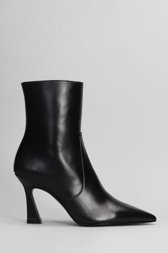 Vinnie High Heels Ankle Boots In Leather - Stuart Weitzman - Modalova