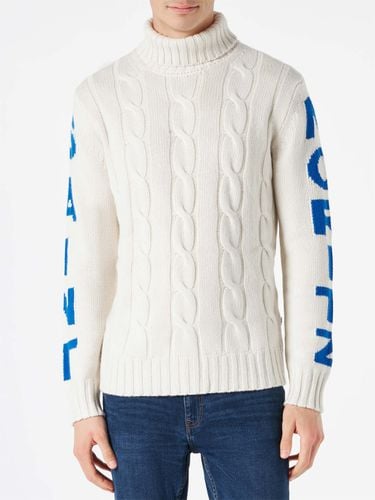 Man Turtleneck Braided Sweater With Saint Moritz Print - MC2 Saint Barth - Modalova