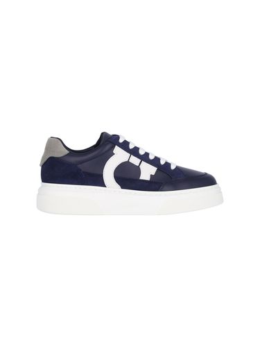 Ferragamo gancini Low-top Sneakers - Ferragamo - Modalova