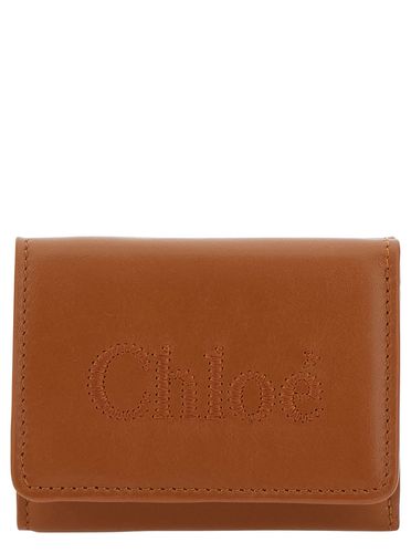 Sense Brown Bi-fold Wallet With Tonal Logo Embroidery In Leather Woman - Chloé - Modalova