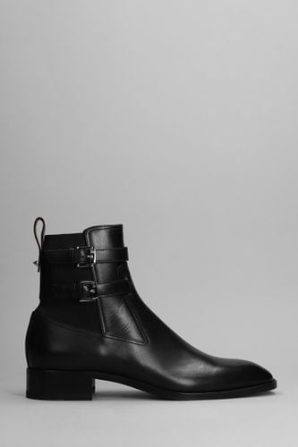 Sahni Horse Flat Ankle Boots In Leather - Christian Louboutin - Modalova