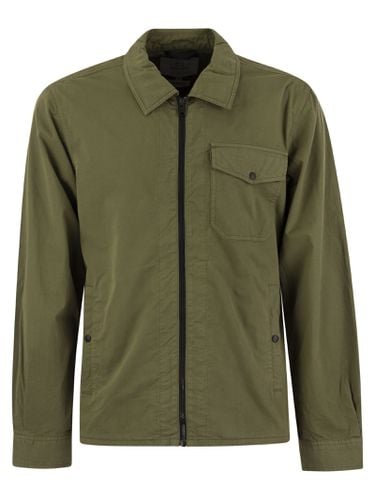 Garment-dyed Shirt Jacket In Pure Cotton - Woolrich - Modalova