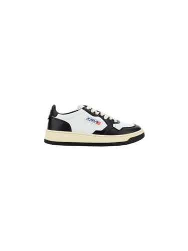 Autry Low 01 Sneakers - Autry - Modalova