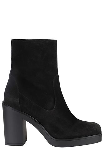 Bethenny 80 Zip Bootie - Stuart Weitzman - Modalova