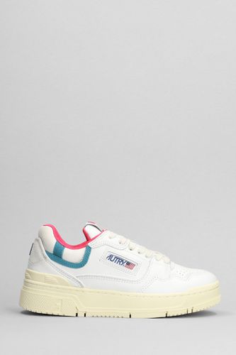 Clc Low Sneakers In White Leather - Autry - Modalova