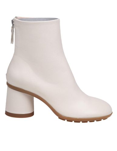 Curvy Ankle Boots In Chalk Color Leather - AGL - Modalova