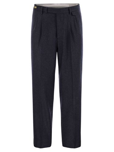 Leisure Fit Trousers In Virgin Wool Flannel With Double Darts - Brunello Cucinelli - Modalova