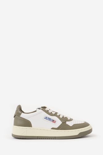 Autry 01 Low Sneakers - Autry - Modalova