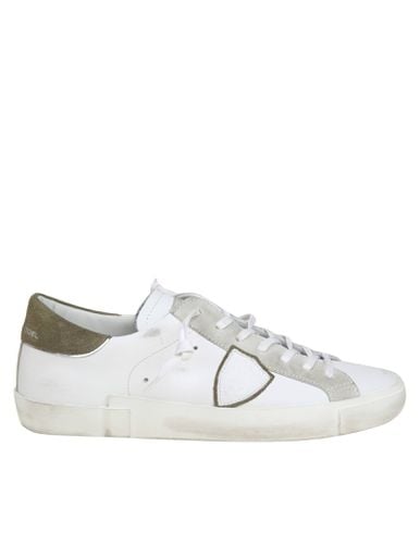 Prsx Sneakers In White And Green Leather - Philippe Model - Modalova