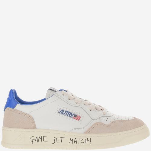 Medalist Low Leather And Suede Sneakers With Lettering - Autry - Modalova