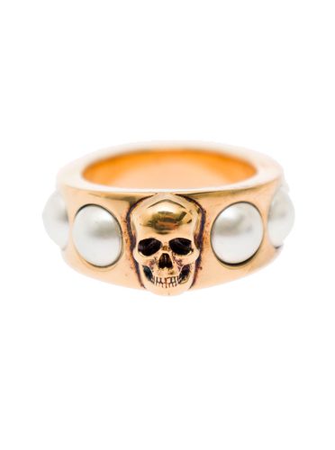 Antique Gold-tone Ring With Skull And Pearl Embellishment In Brass - Alexander McQueen - Modalova