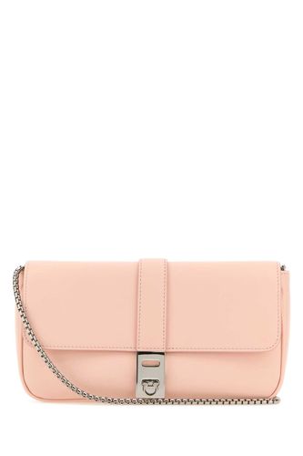 Light Pink Leather Hug Clutch - Ferragamo - Modalova