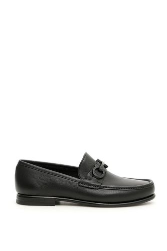 Ferragamo Crown Horsebit Moccasins - Ferragamo - Modalova